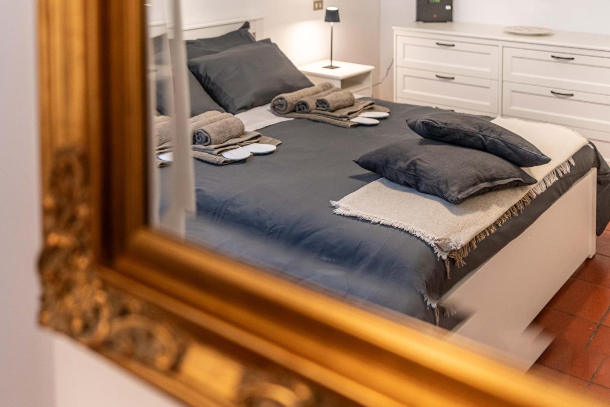 Appartamento -Near Arena & Parking - Pet Friendly Historical Arena Palace Verona Esterno foto